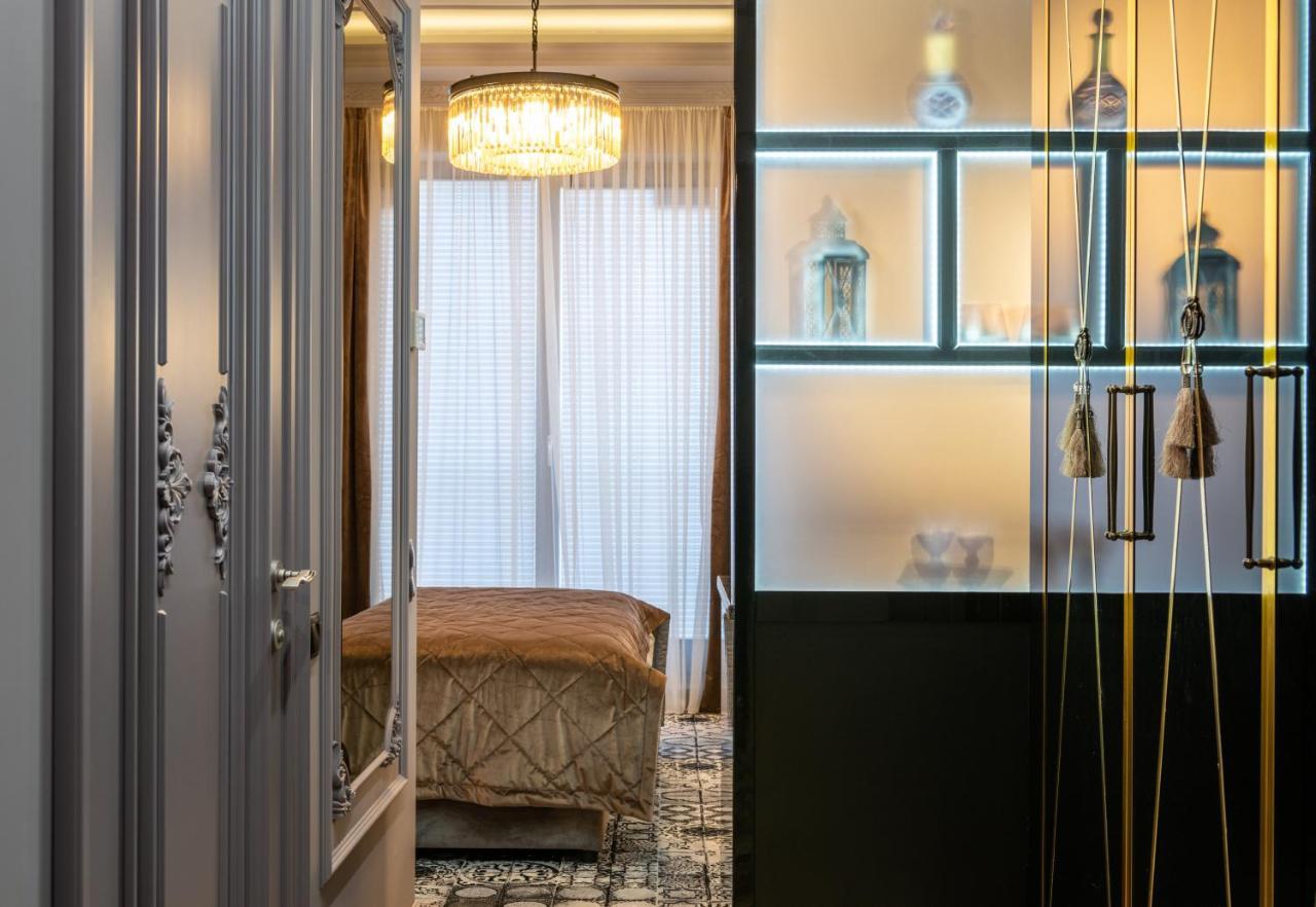 Mr Grey Boutique Hotel Odessa Exterior photo